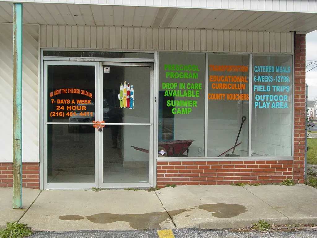 Window graphics in Bedford Heights